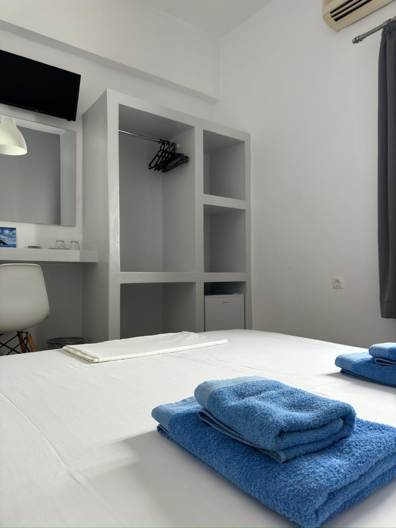 Aelia Rooms & Apartments Chora  Exterior photo